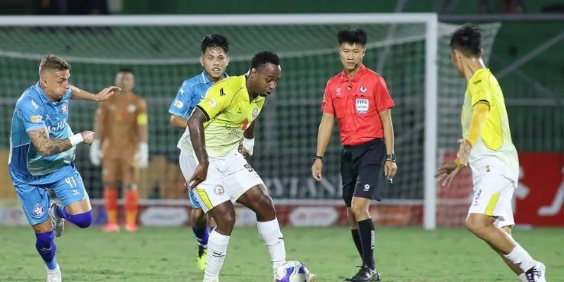 Giải bóng đá Việt Nam diễn ra với sự cạnh tranh quyết liệt của nhiều tài năng trẻ